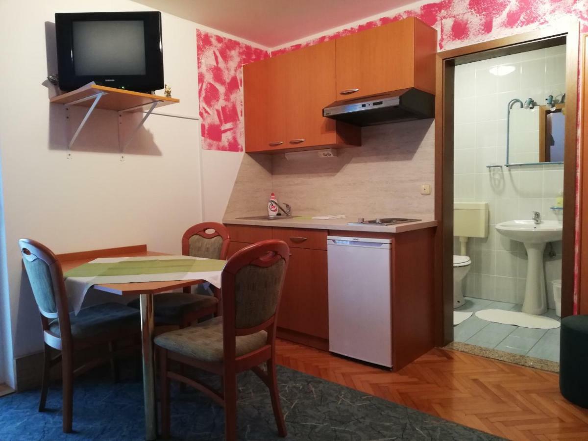 Apartmaji Tisa Моравське Топлице Екстер'єр фото